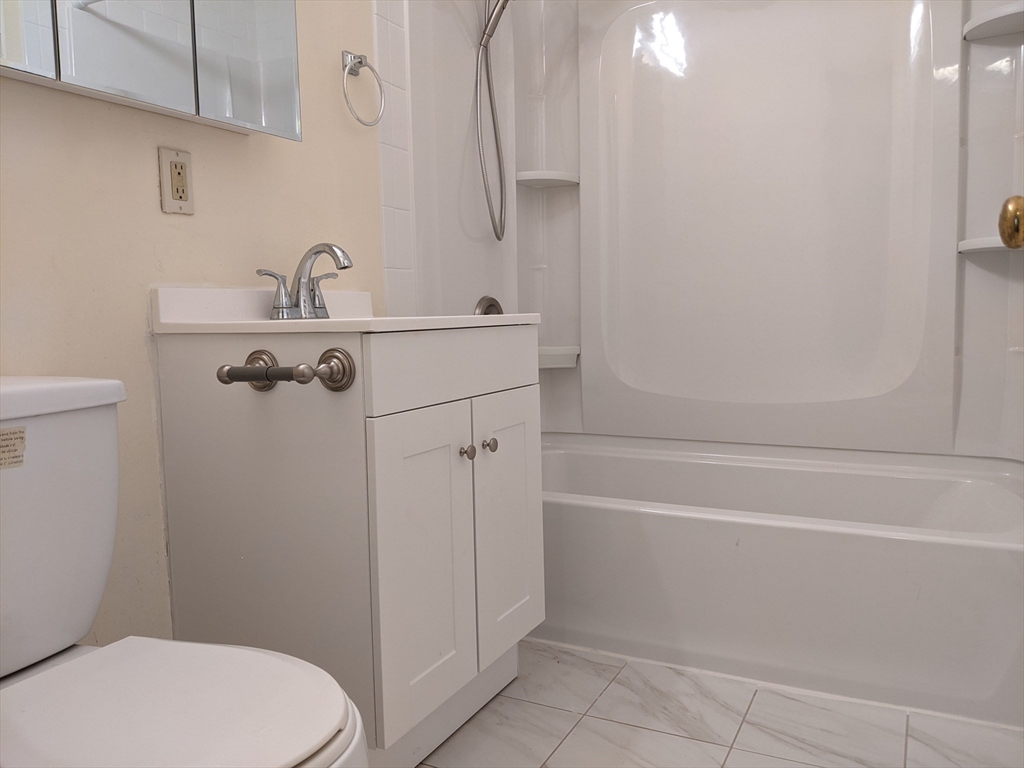 26 Kenmar Dr, Billerica