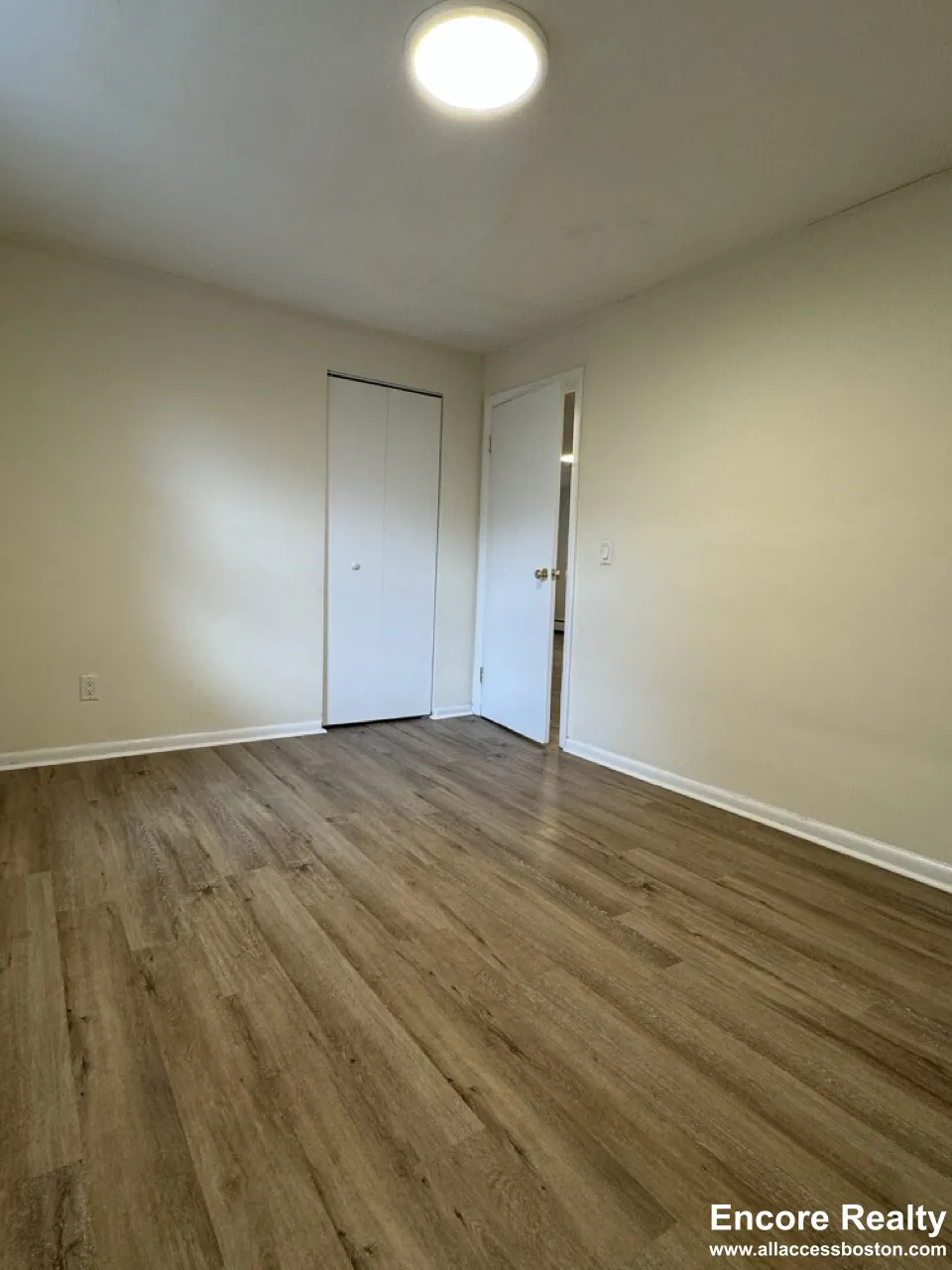 110 Babcock St, North Brookline