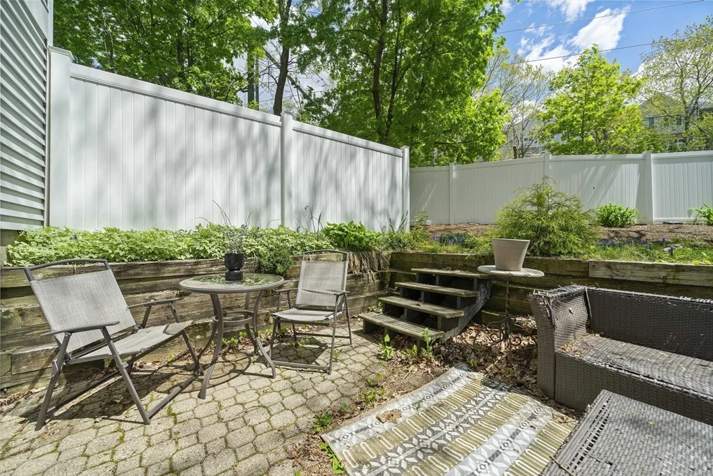 11 Marion St, Roslindale