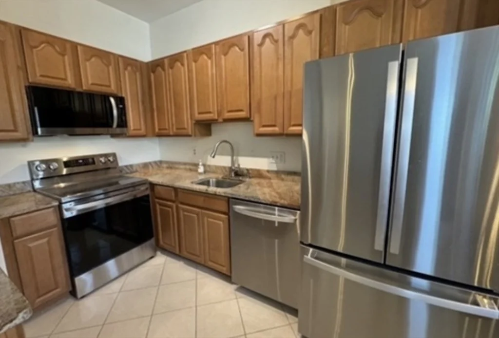 600 Washington St, Wellesley