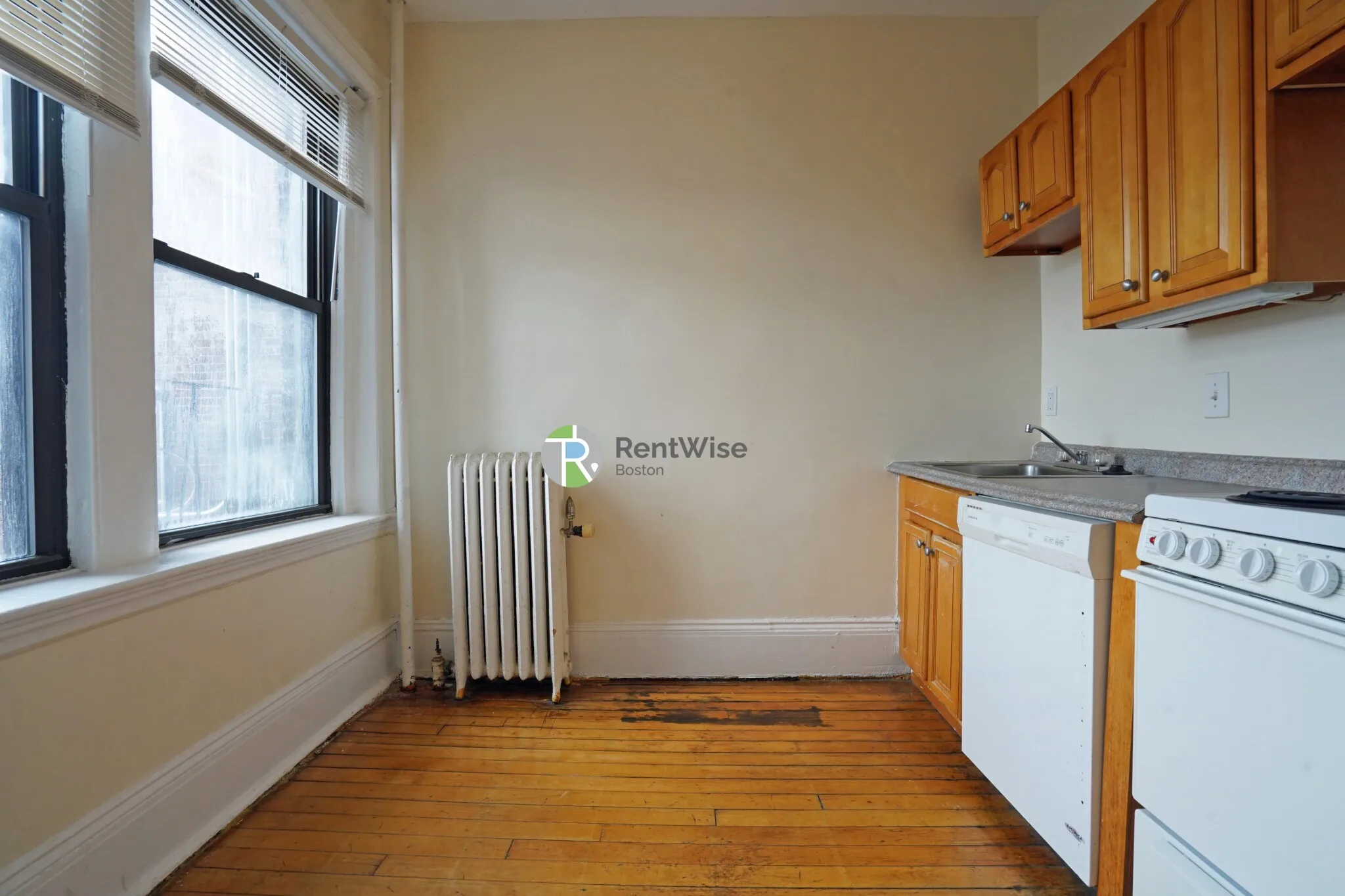 1212 Commonwealth Ave, Brighton