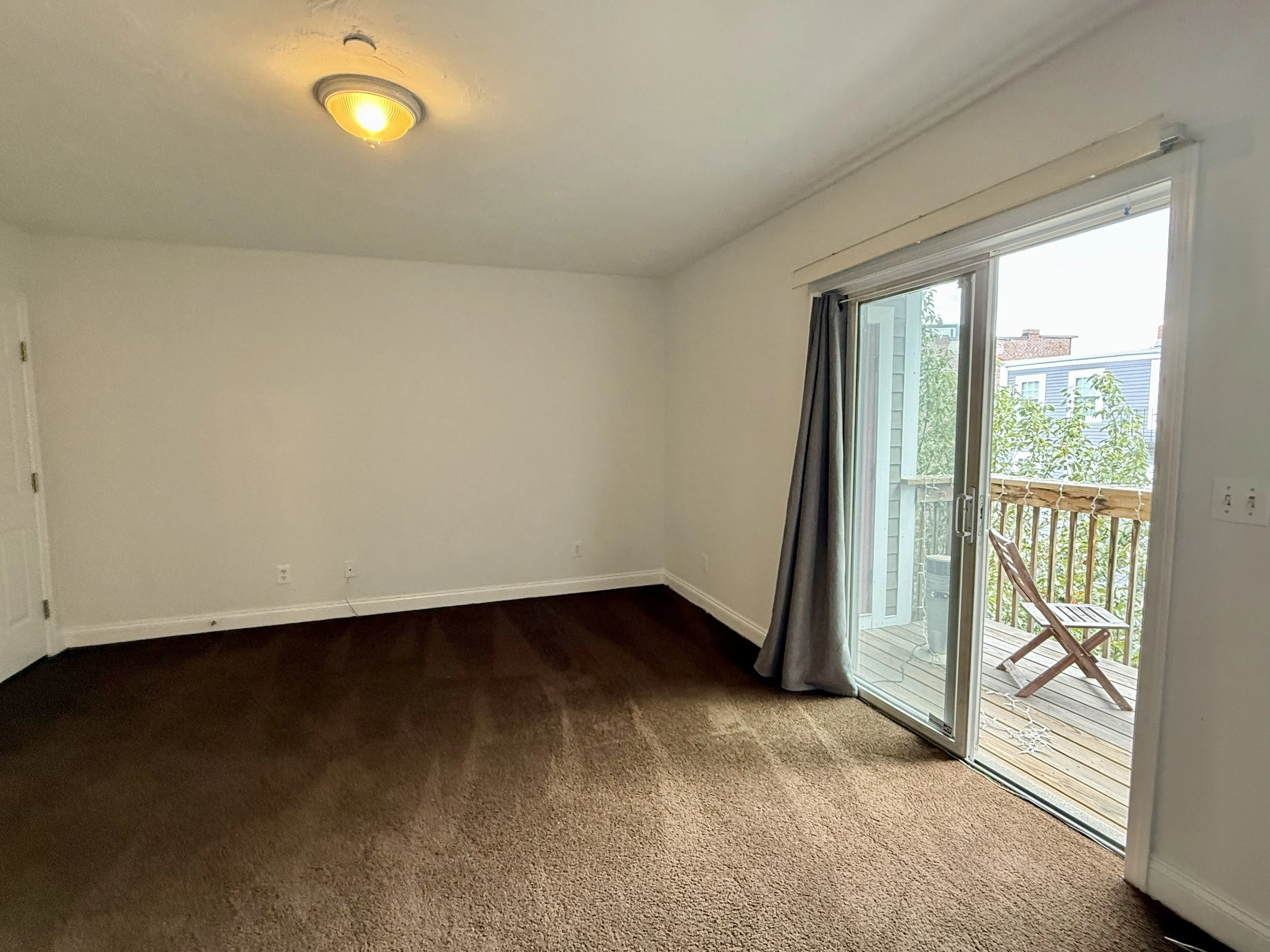 111 West 8th St, South Boston