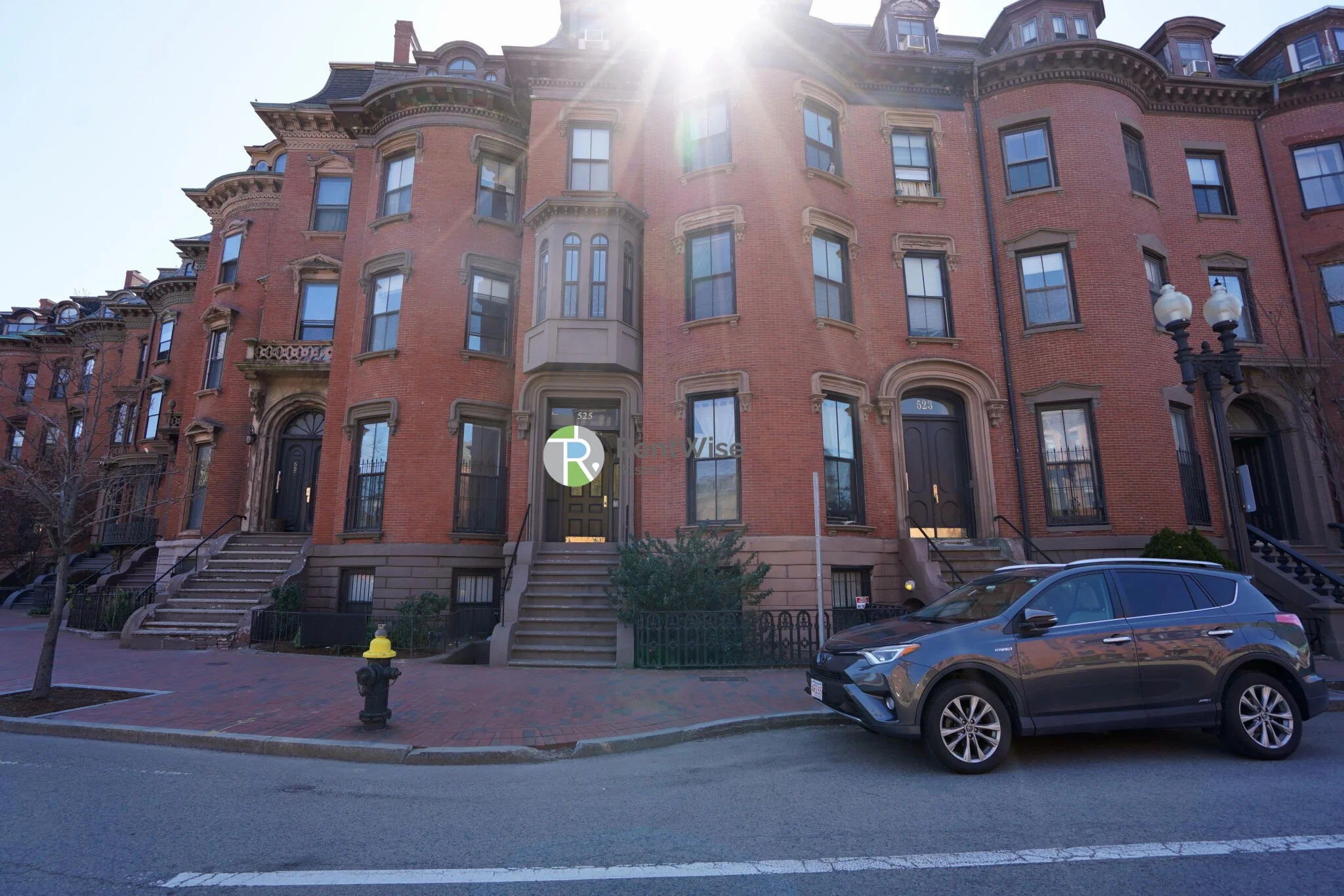 525 Massachusetts Ave, Roxbury