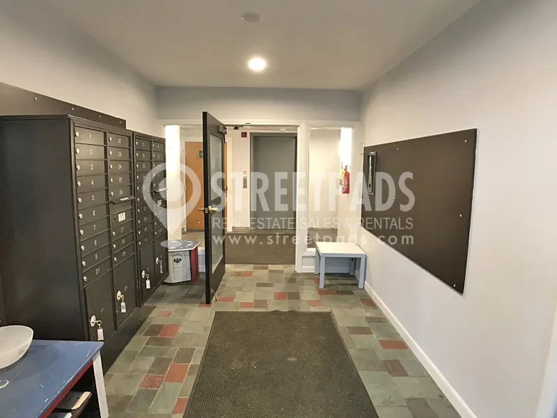 2018 Commonwealth Ave, Brighton