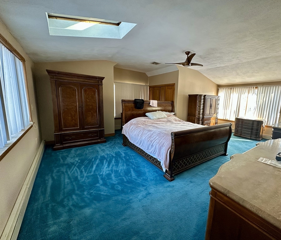 42 Pine Acres Rd, Foxboro