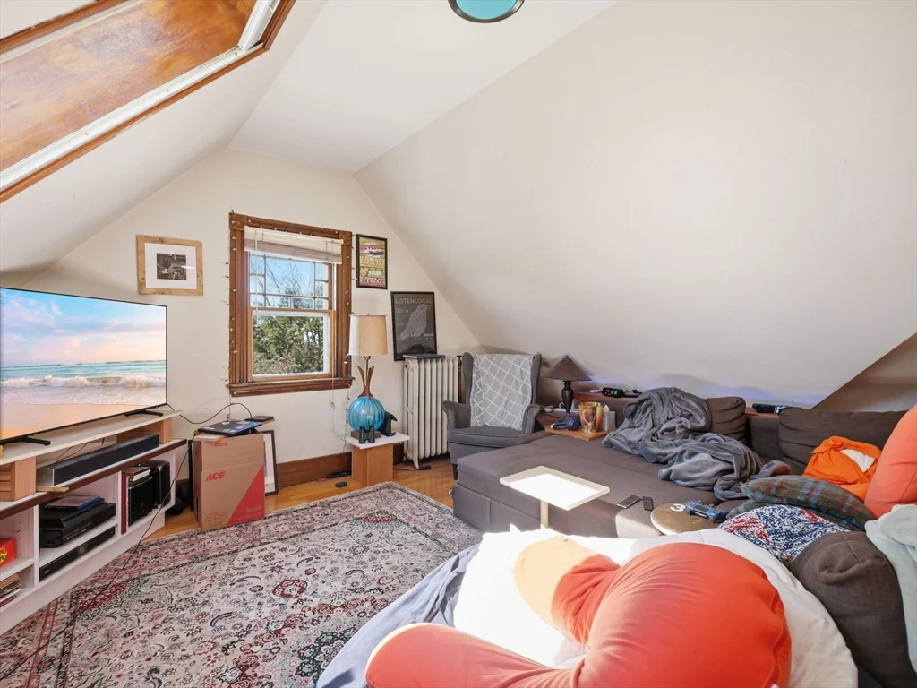 3 Monmouth St, Spring Hill