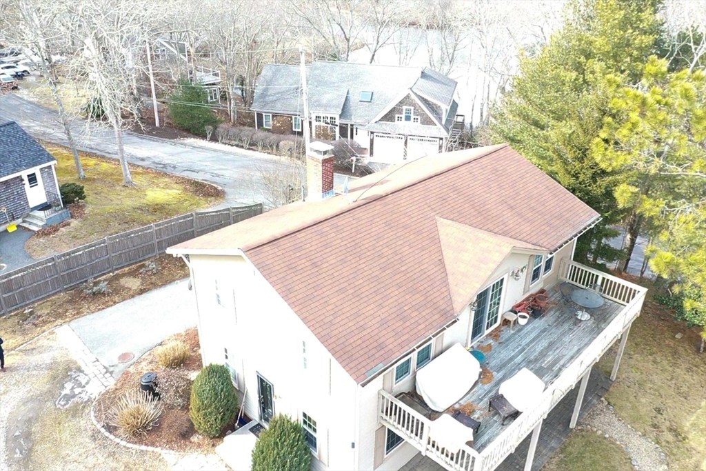 92 James Cir, Mashpee