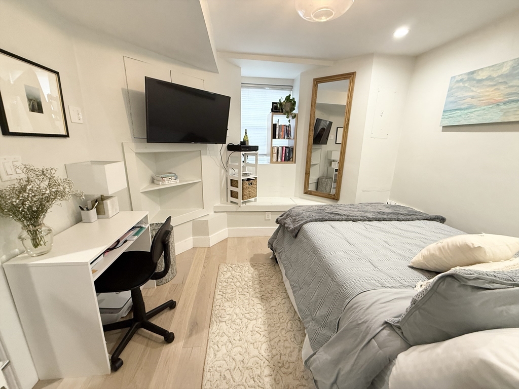 778 East 5th St, South Boston