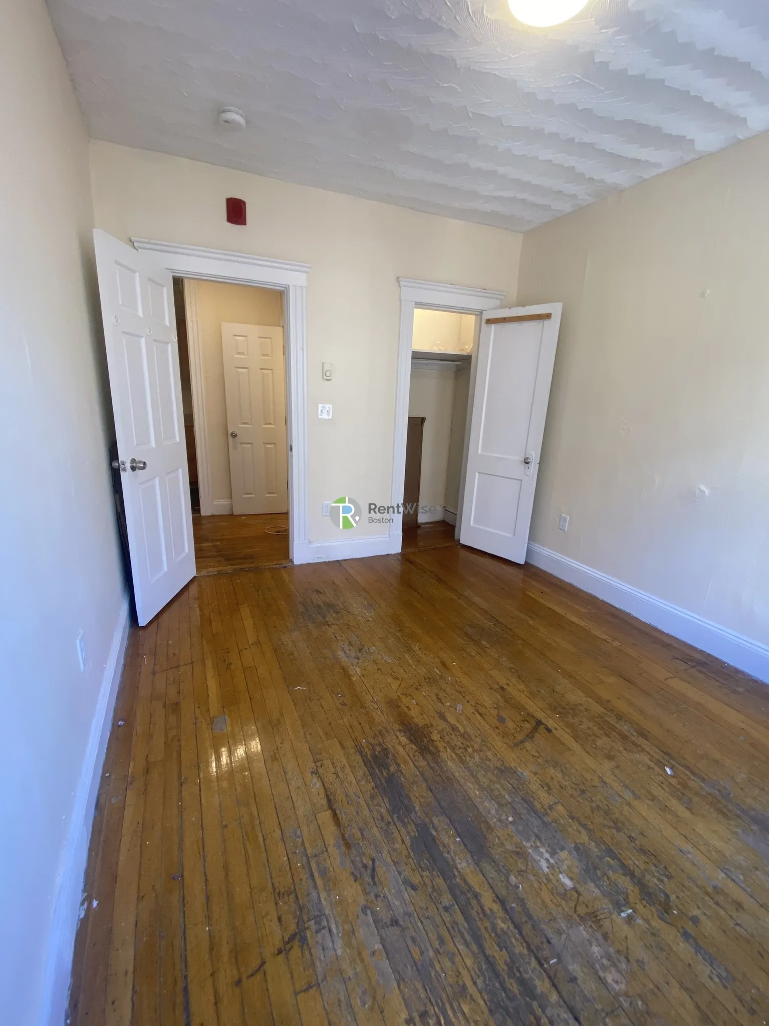 55 Park Dr, Fenway