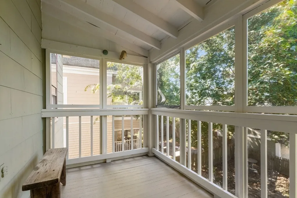 105 Fayerweather St, West Cambridge