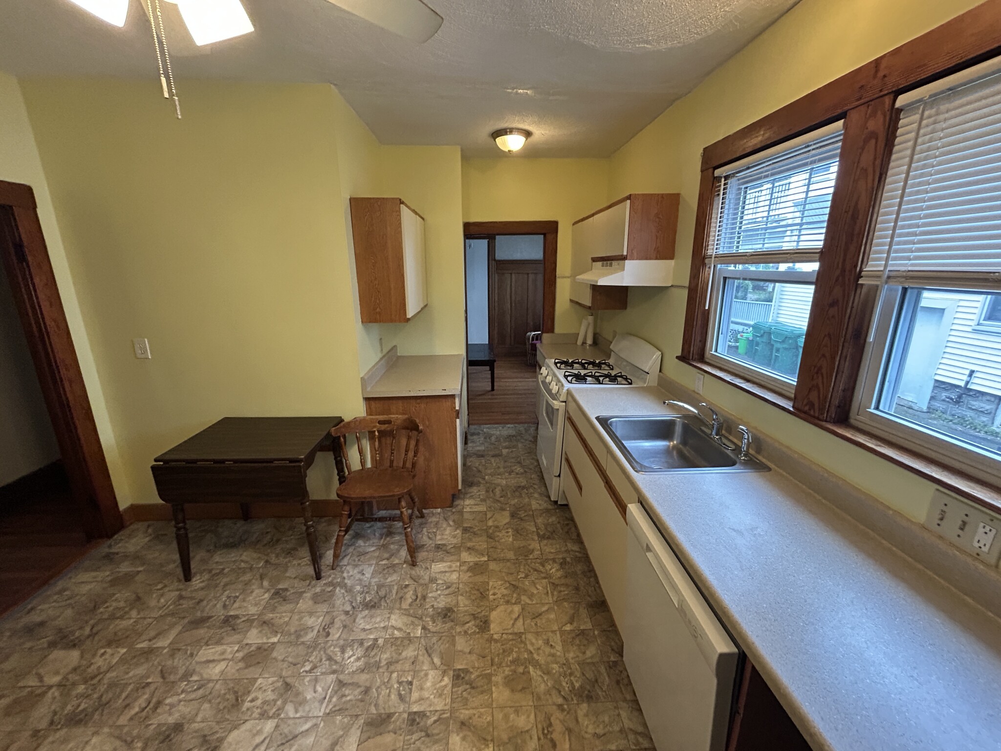 59 Quincy St, Medford