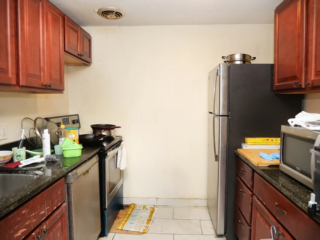 217 Kent St, Longwood