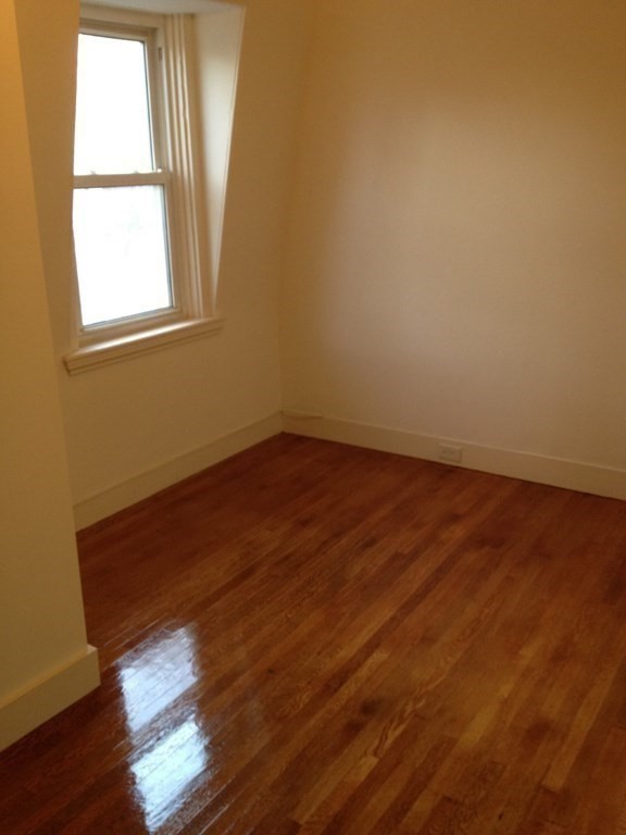 77 S Central, Quincy