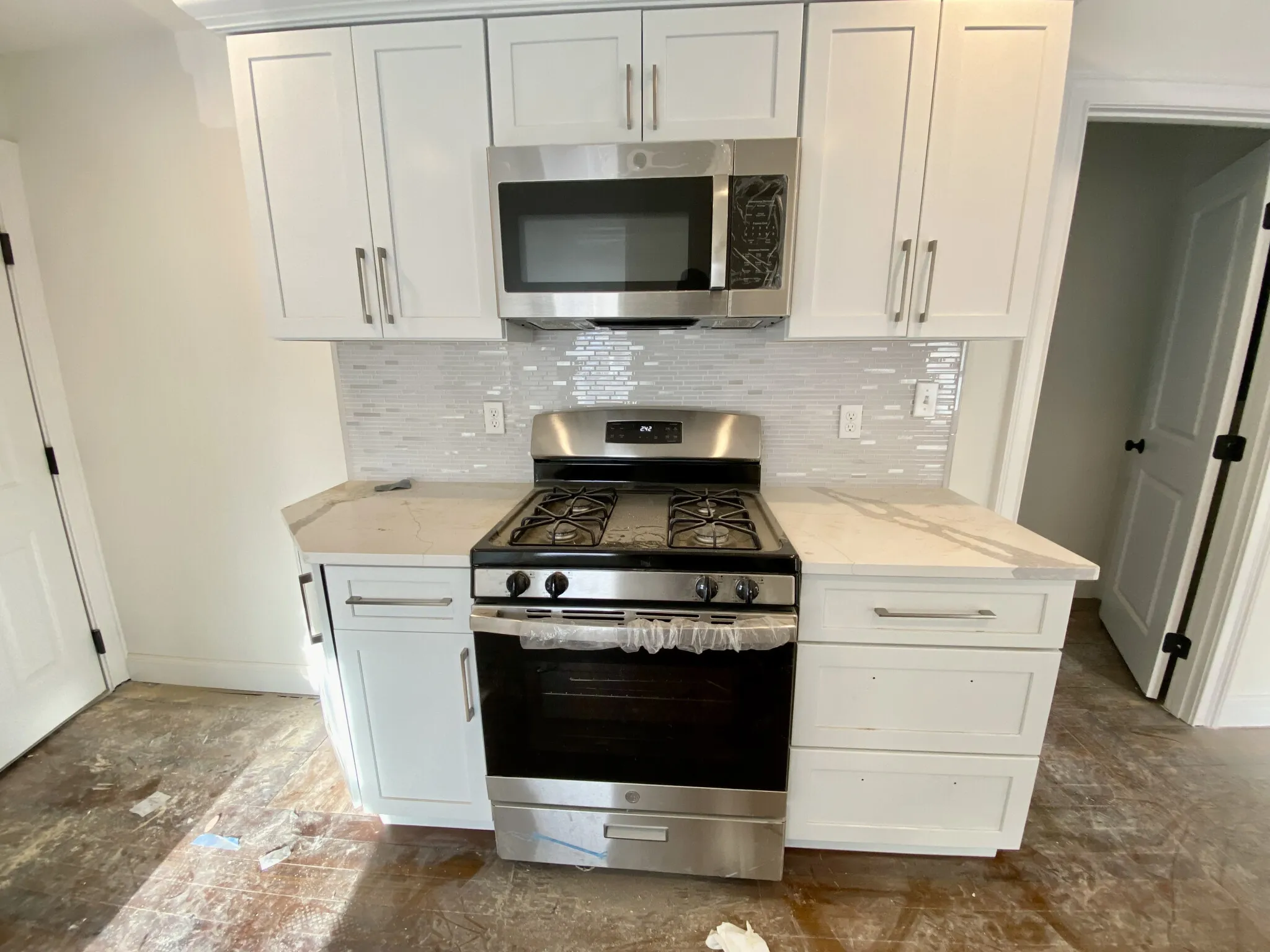 19-21 Bellevue St, Banks Square