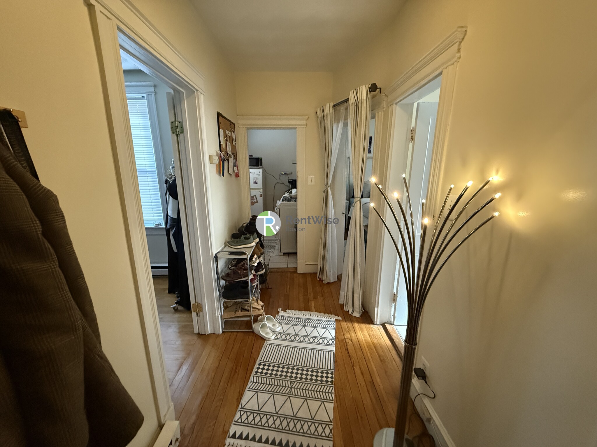 94 Brainerd Rd, Allston