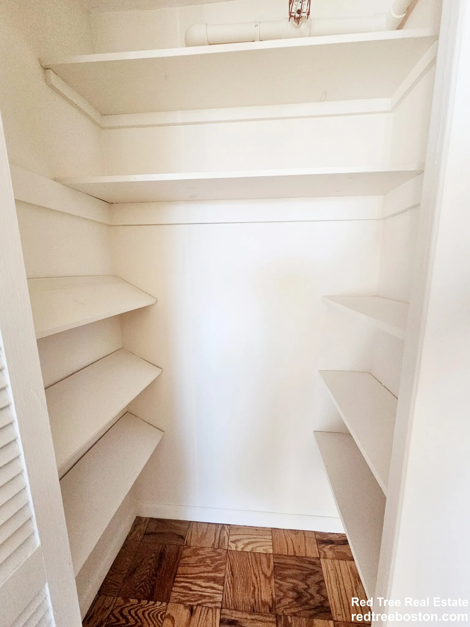 101 Monmouth St, Longwood