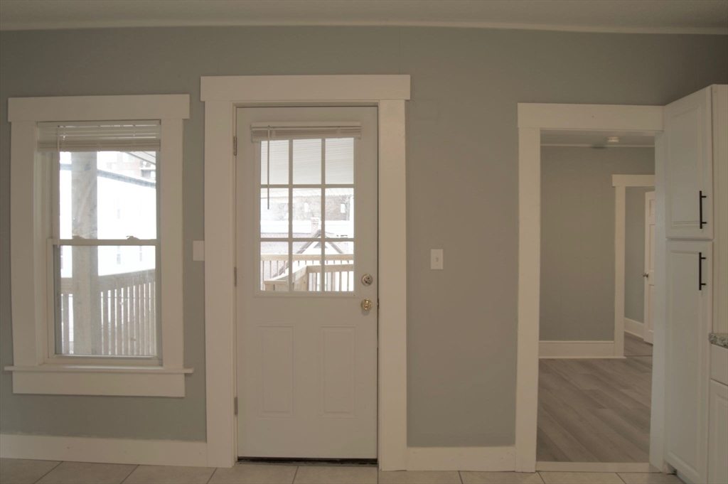 105 Clarendon St, Fitchburg