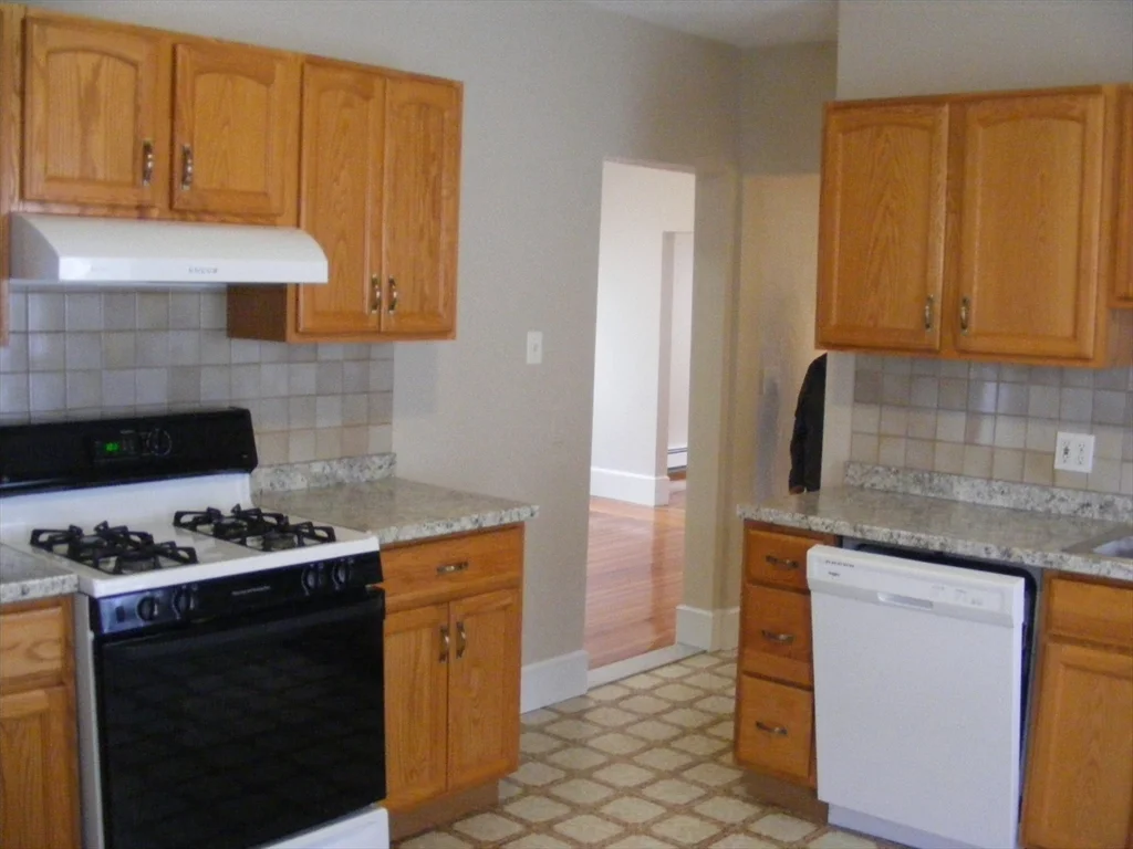 53 Marshall St, Medford