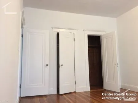 85 Winchester St, North Brookline