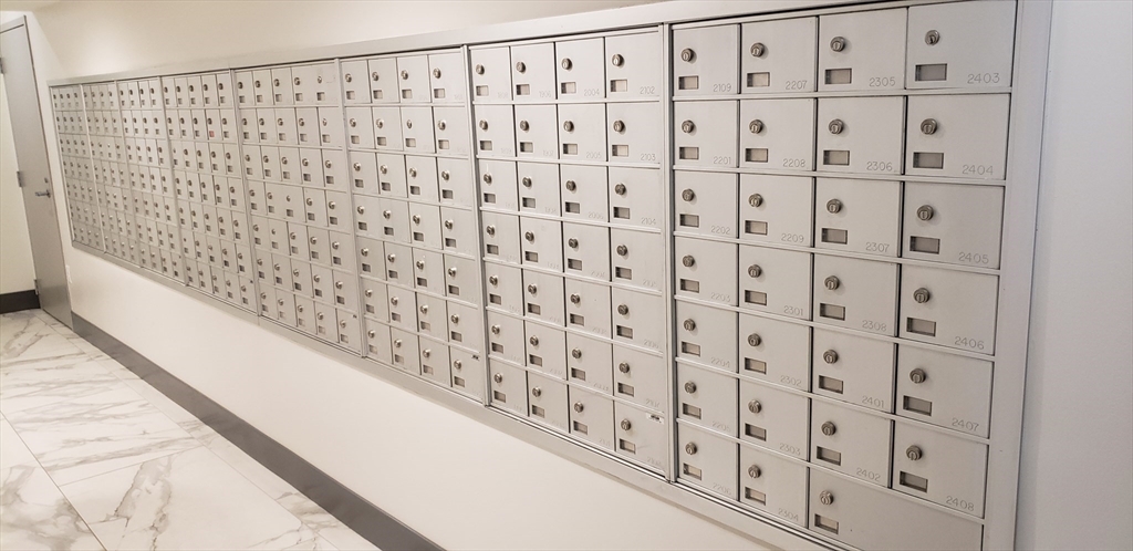 8 Museum Way, East Cambridge