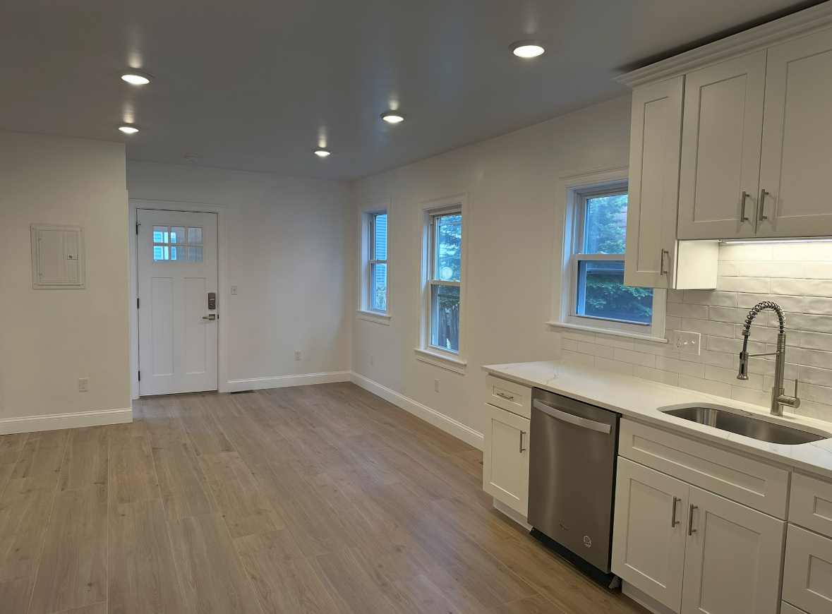 73 Cameron Ave, Teele Square