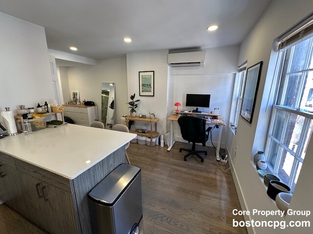 61 Joy St, Beacon Hill