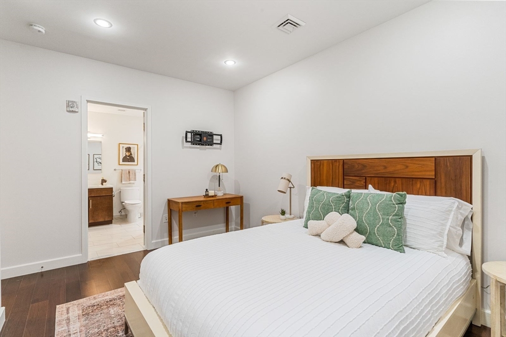 43 Westland Ave, Back Bay