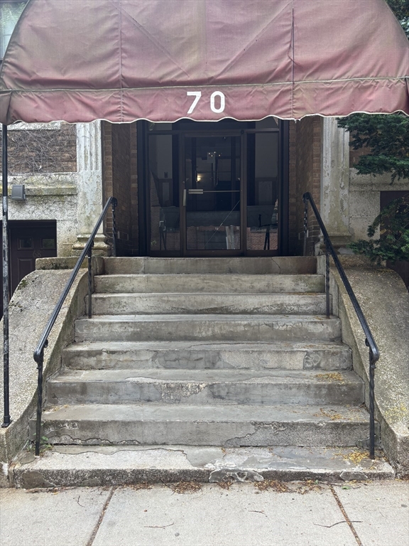 70 Strathmore St, Brighton