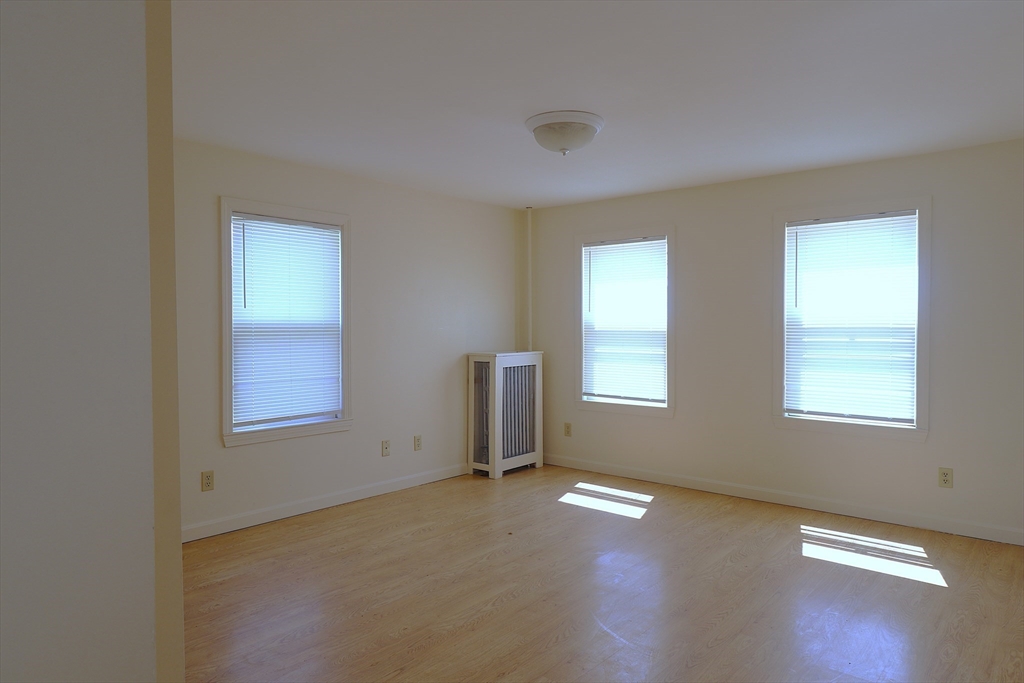 242 Water St, Wakefield