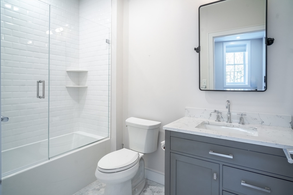 477 Hanover St, North End