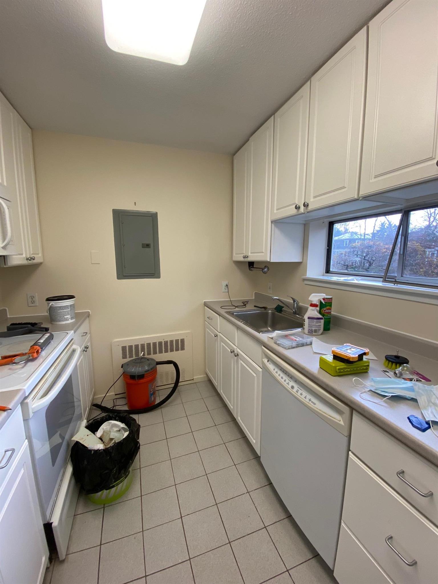 2 bed, 1 bath apartment for rent at 221 Mount Auburn St Unit 111, Harvard Square — photo 8 of 19