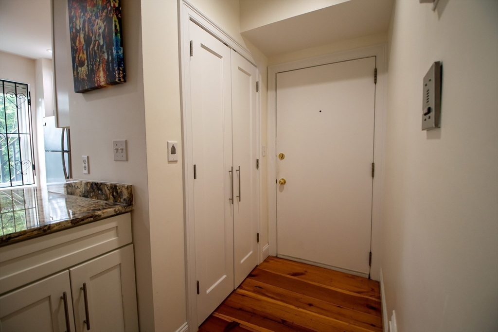 440 Hanover, North End