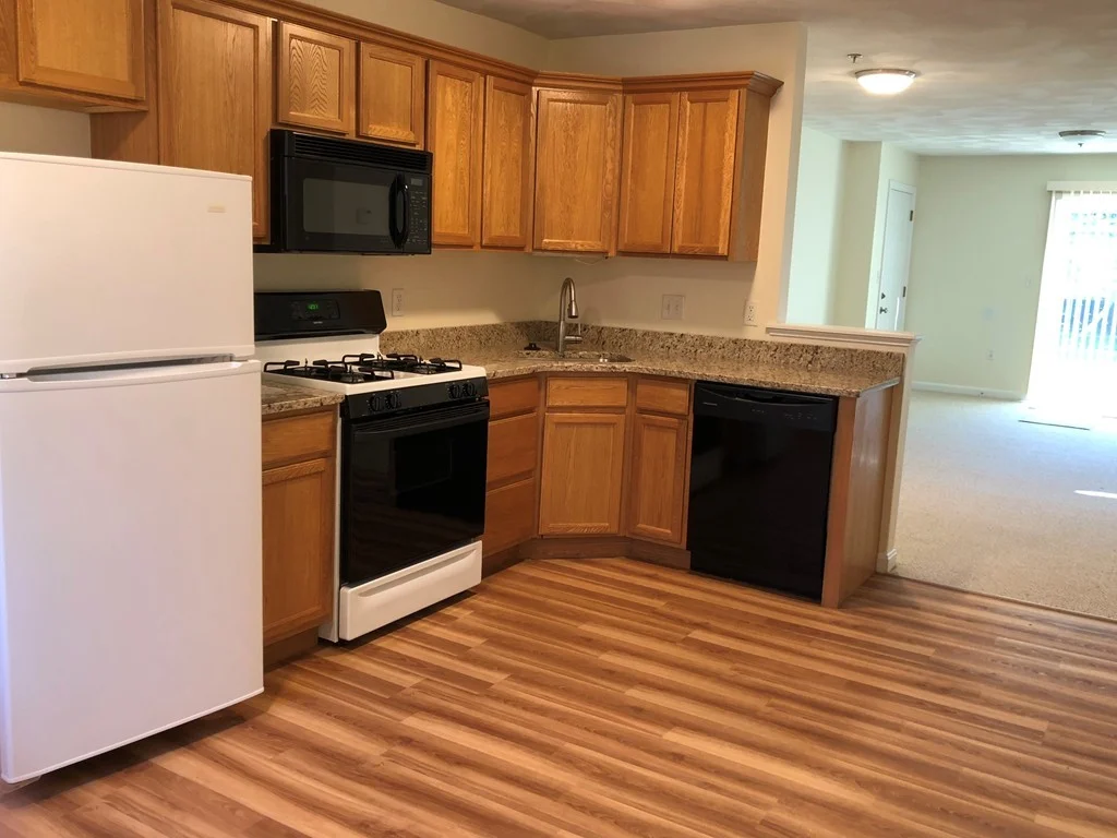 28 Oval Rd, Wollaston