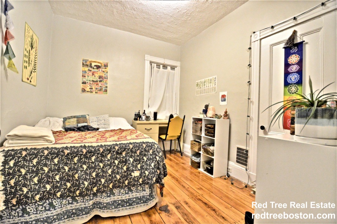 201 Hillside St, Mission Hill