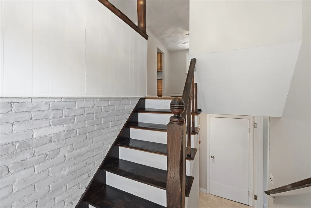 43 Little John Dr, Billerica