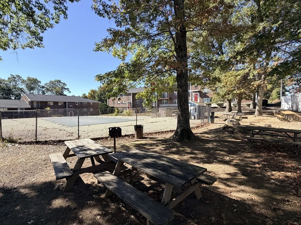 271 Boston Post Road E, Marlborough