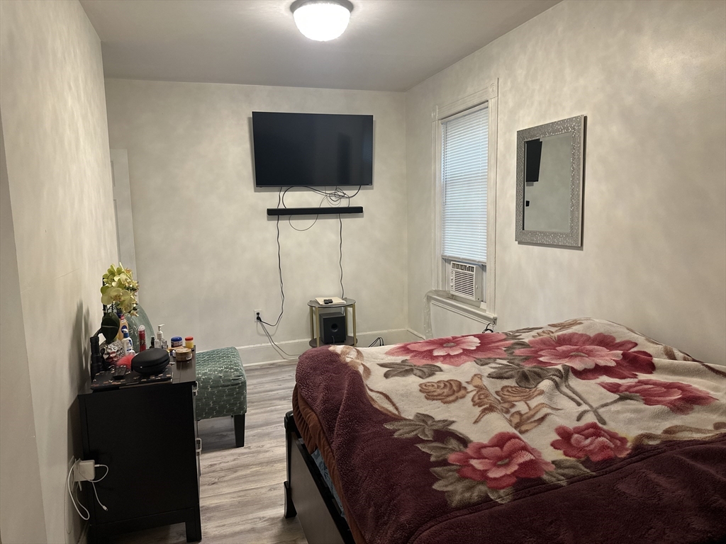 14 Hooper, Worcester