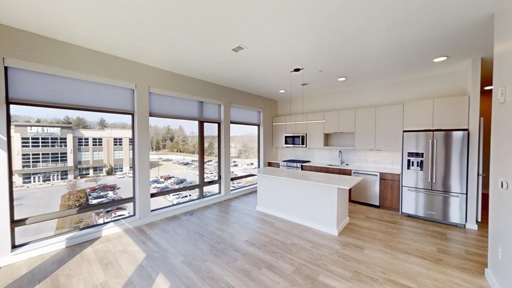 20 4th Ave, Burlington