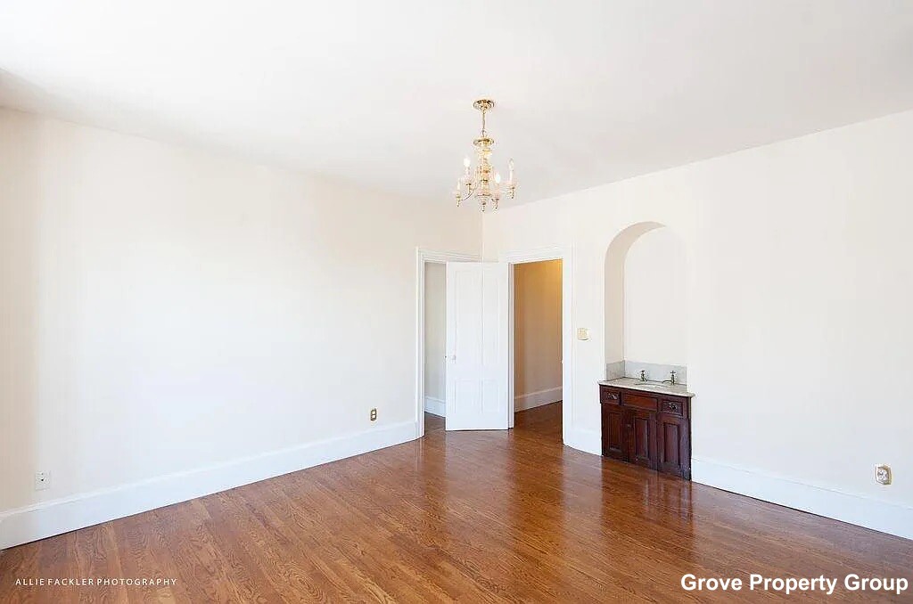 527 West Fourth St, South Boston