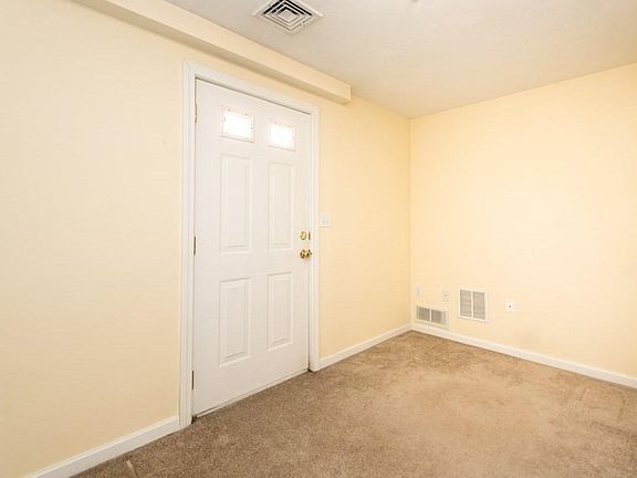 1005 Trapelo Rd, North Waltham