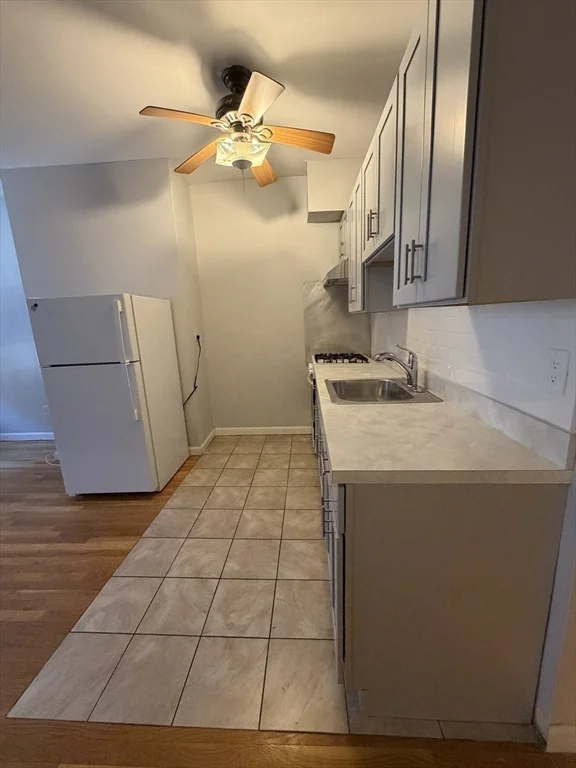 418 Massachusetts Ave, South End