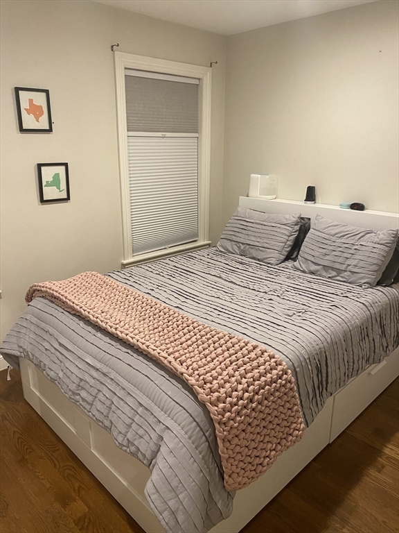 322 Athens, South Boston