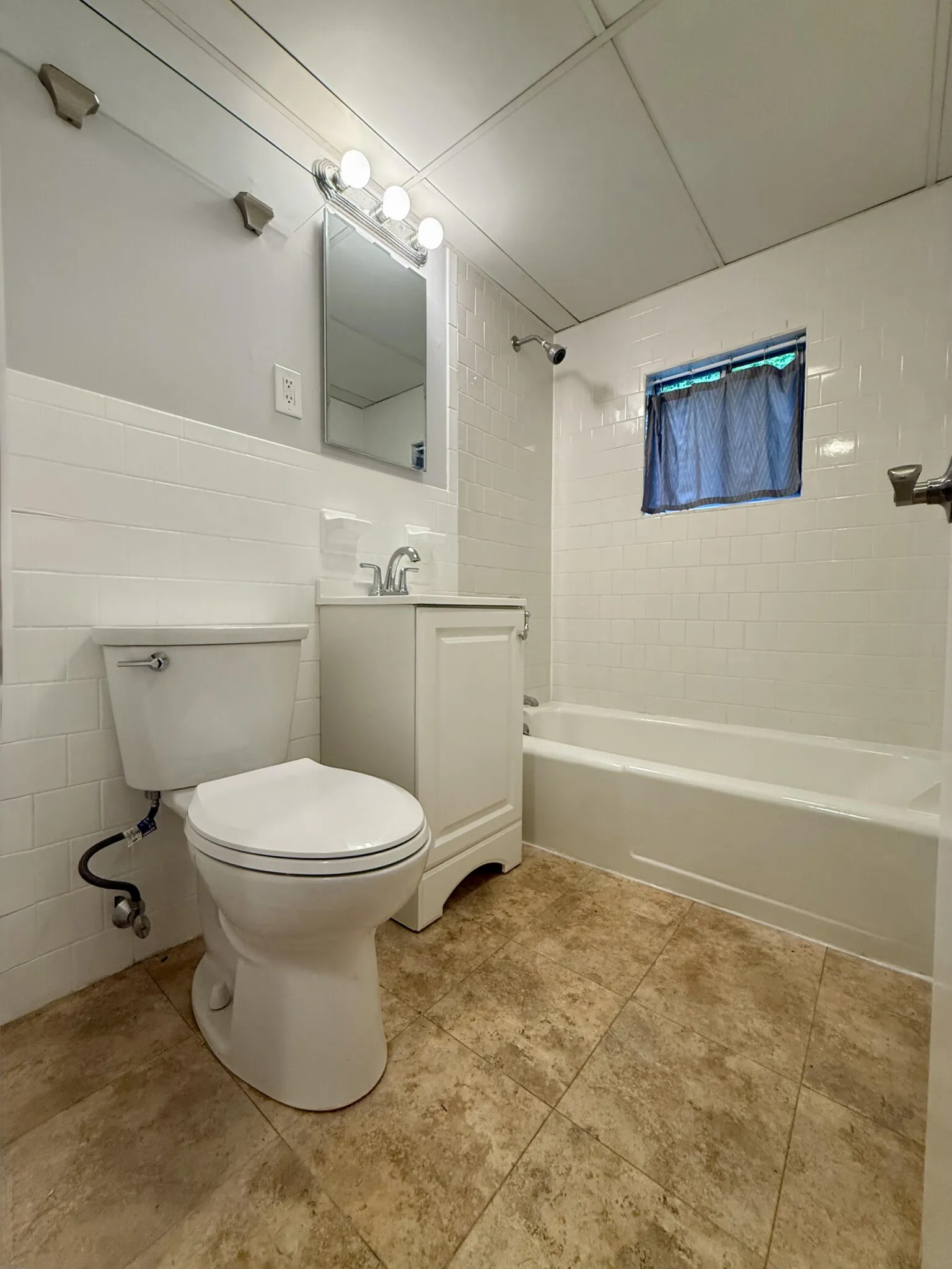 8 Friend St, South Side