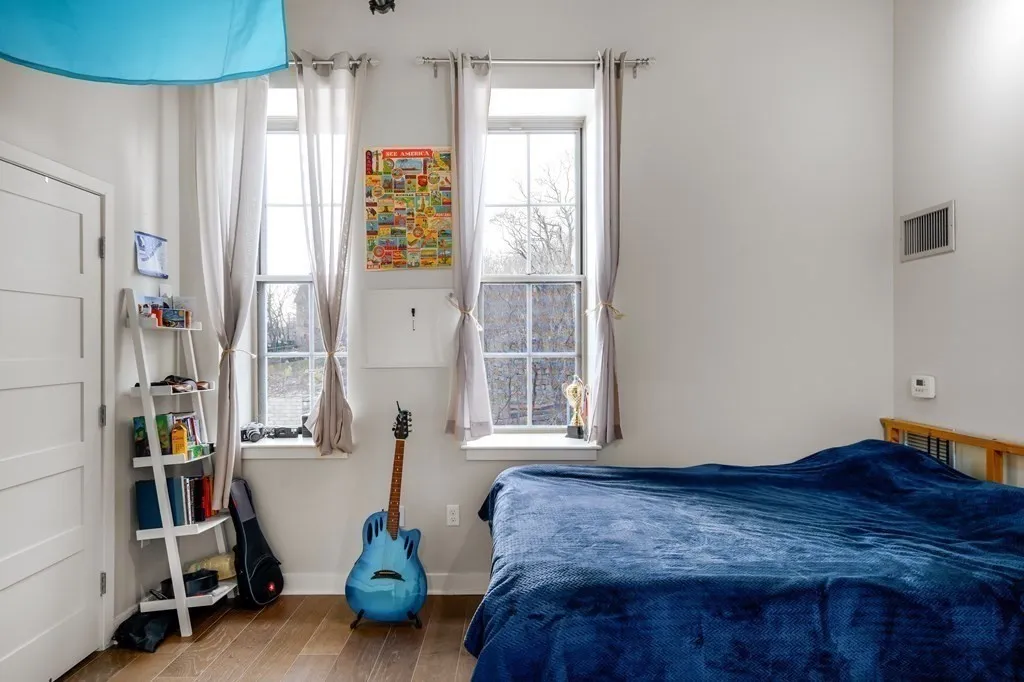 156 Ter, Mission Hill