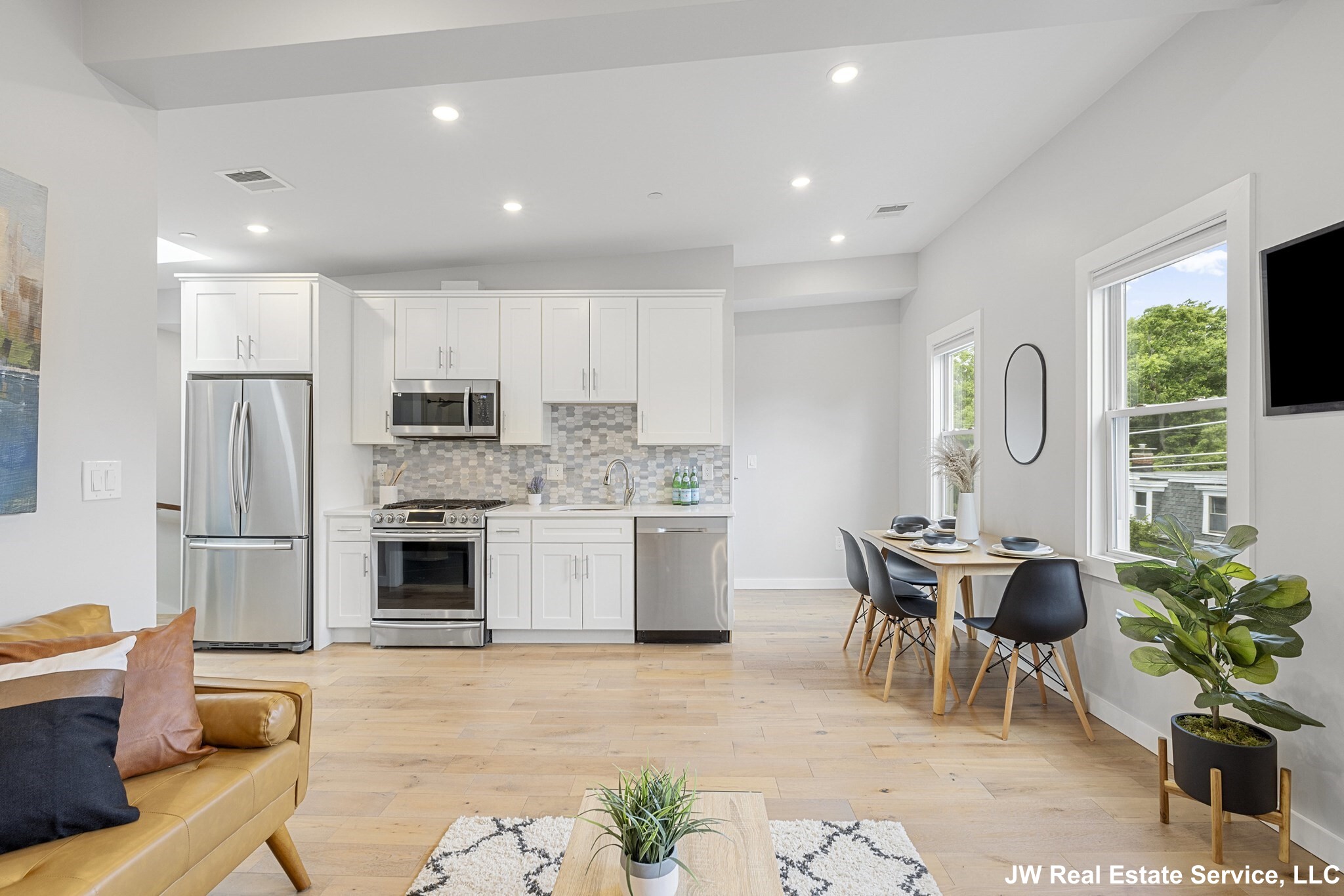 338 Hurley St, East Cambridge