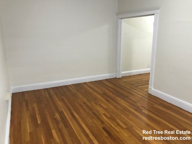 1800 Commonwealth Ave, Brighton