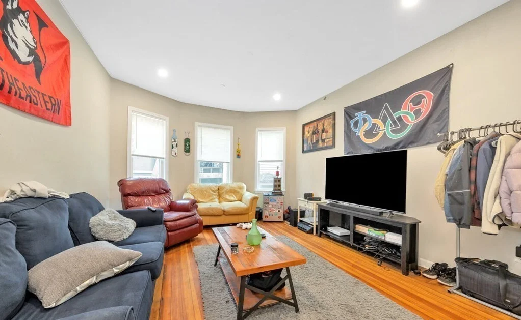 228 Calumet St, Mission Hill