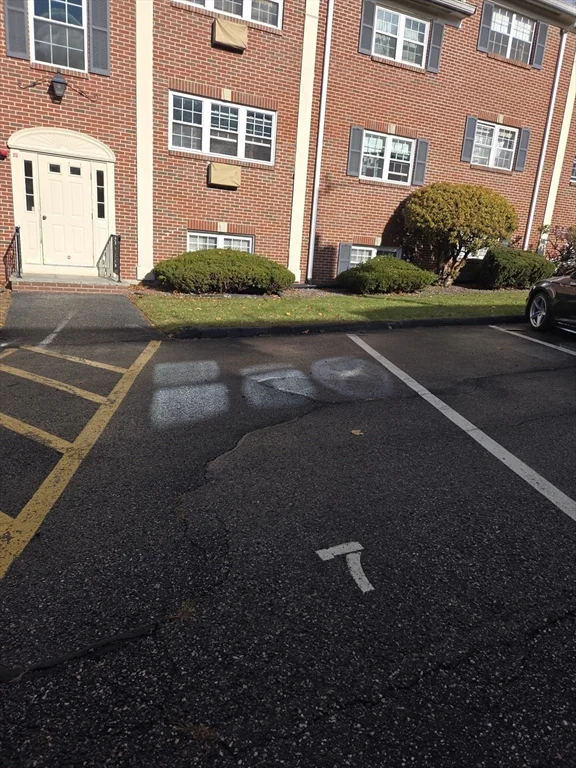 25 Arlington Rd, Woburn