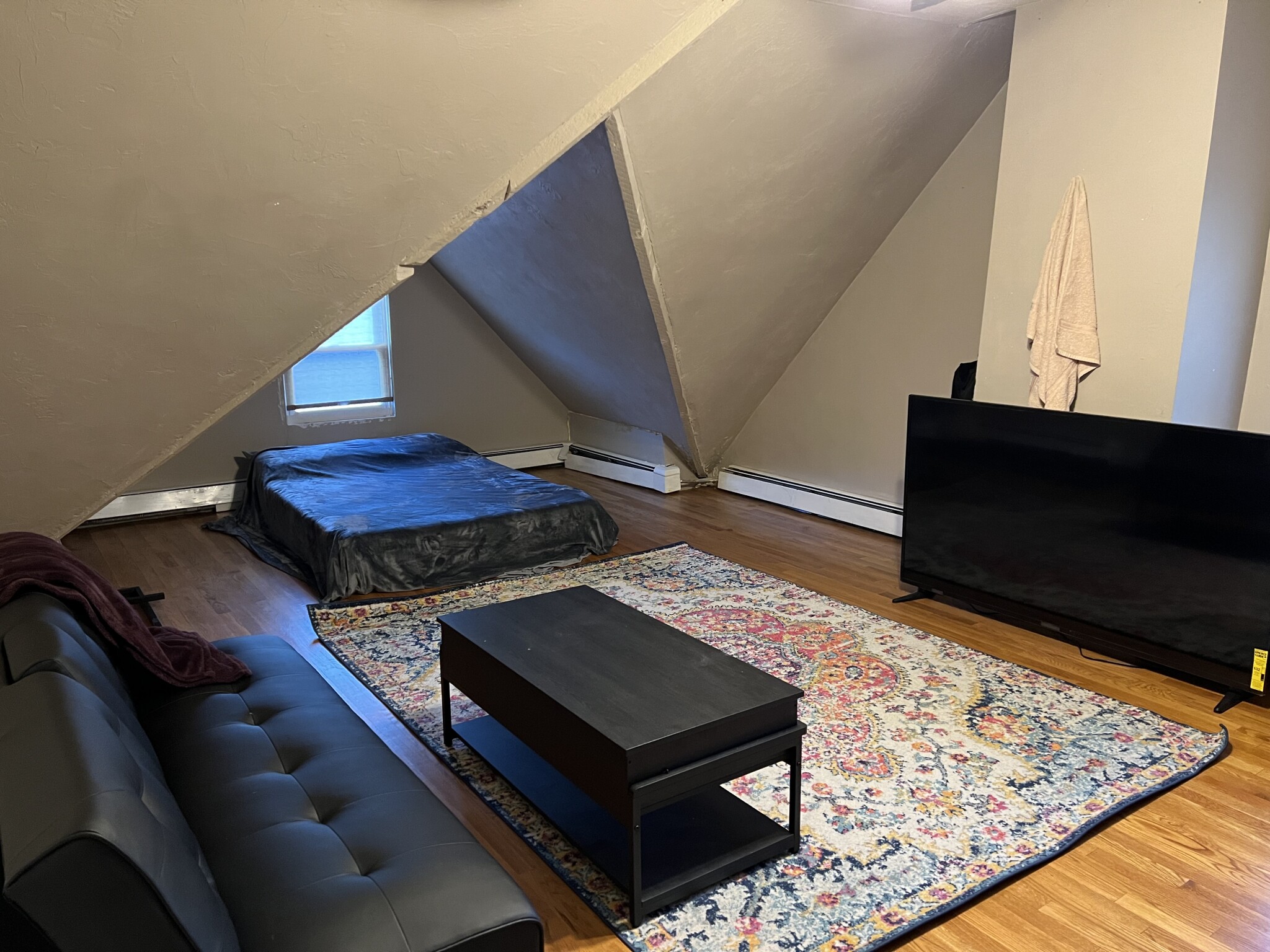 5 Otisfield St, Roxbury