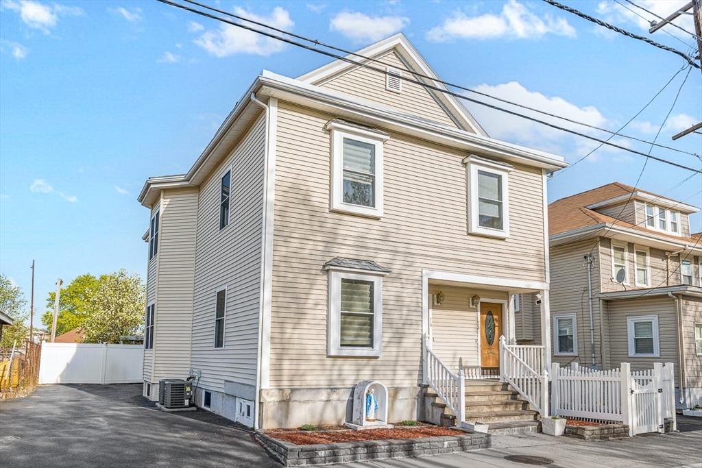 76-78 Bradbury Ave, Medford